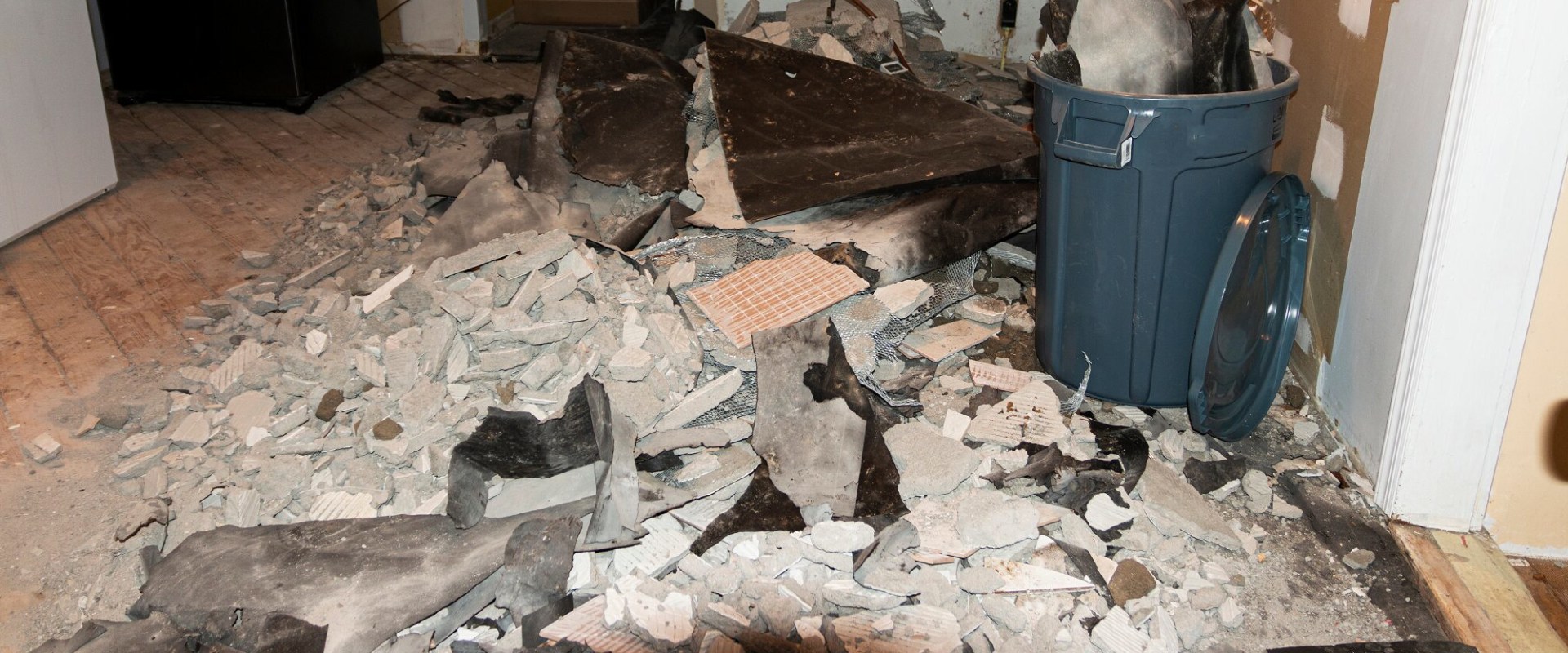 Why Residential General Contractors Should Partner With Junk Hauling Companies For Home Renovation Projects In Portland?